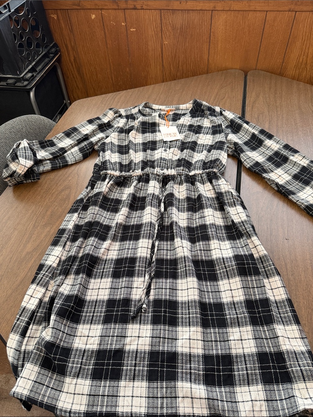 Knox Rose Black and off white Plaid Button-Front Long Sleeve Dress